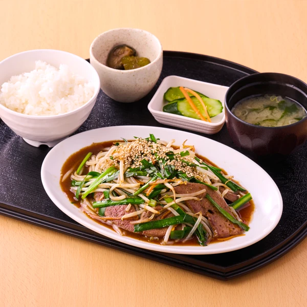 たっぷりもやしのレバニラ炒め定食